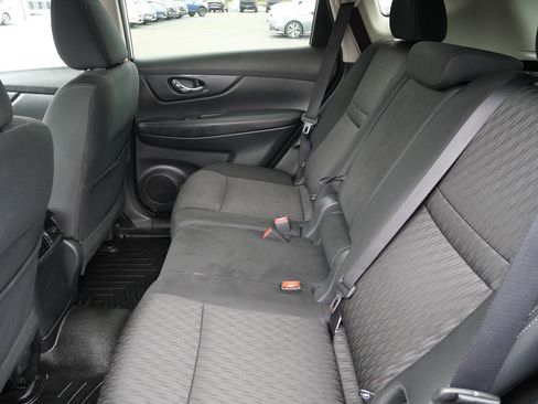 Used 2019 Nissan Rogue SV AWD/4WD image 23