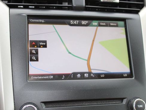 Used 2014 Ford Fusion SE w/ Equipment Group 502A FWD image 16