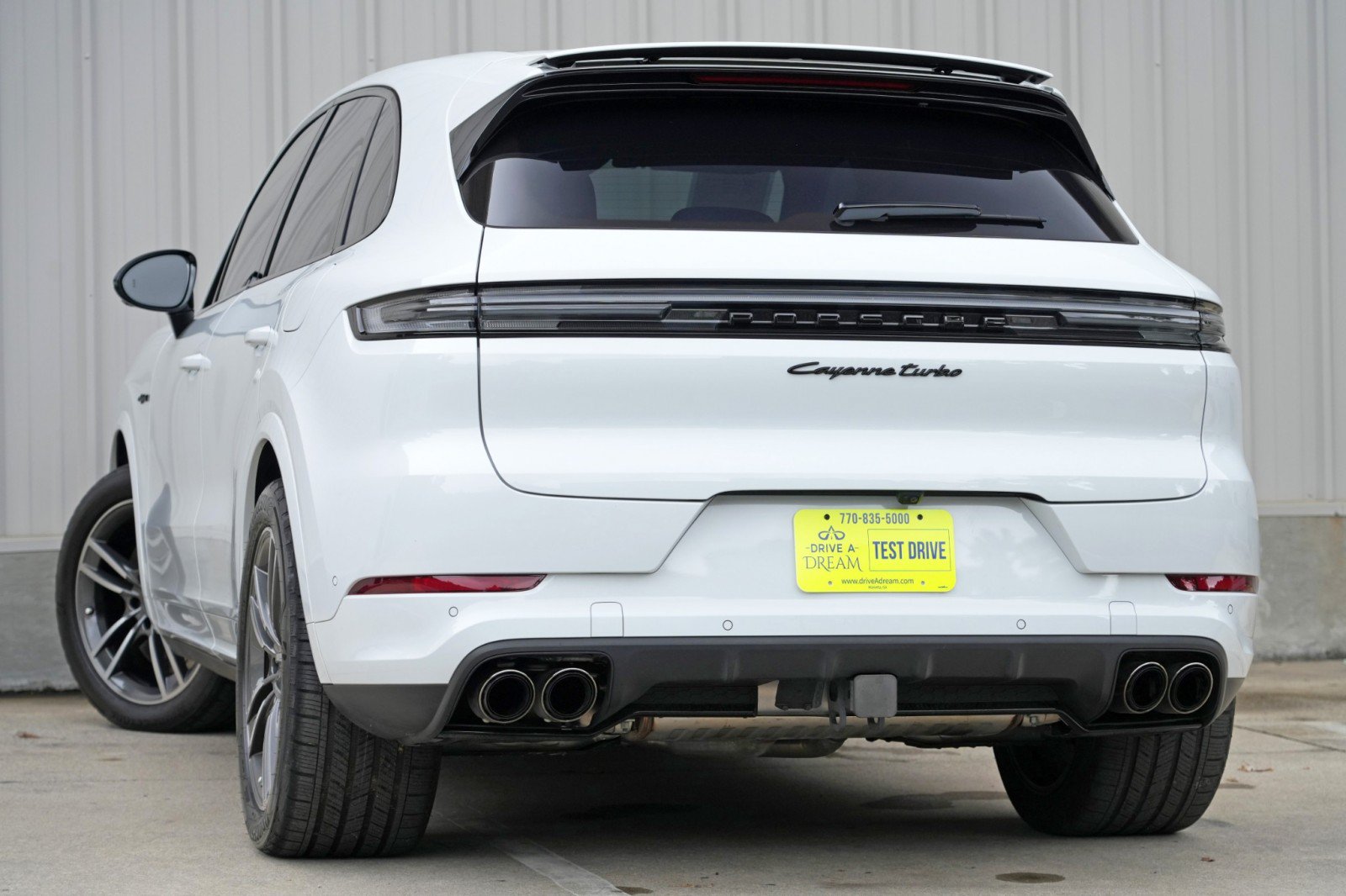Used 2024 Porsche Cayenne Turbo AWD/4WD image 6