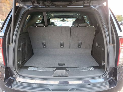 Used 2022 Chevrolet Tahoe RST w/ Luxury Package image 29