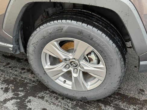 Certified 2024 Toyota RAV4 XLE AWD/4WD image 8