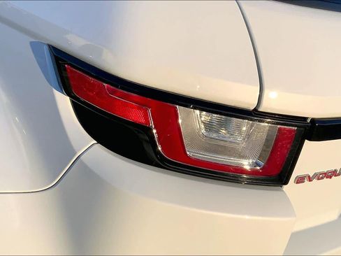 Used 2018 Land Rover Range Rover Evoque Landmark Edition image 26