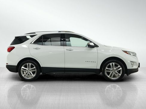 Used 2021 Chevrolet Equinox Premier AWD/4WD image 6