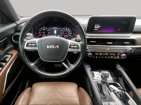 Used 2022 Kia Telluride SX w/ SX Prestige Package AWD/4WD image 6
