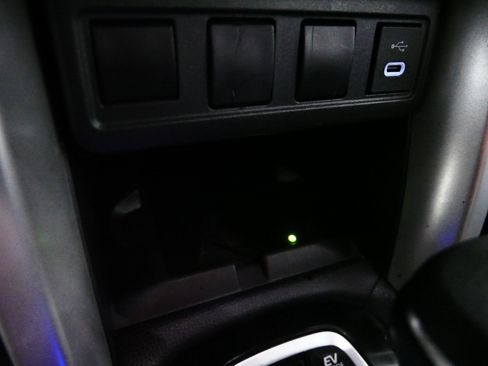 Used 2024 Toyota Corolla Cross AWD Hybrid image 30