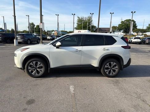 Used 2022 Nissan Rogue SV FWD image 7