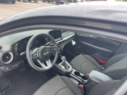 Used 2021 Kia Forte LXS FWD image 22