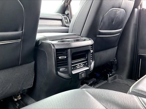 Used 2024 RAM 2500 Limited image 33