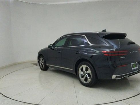 Used 2026 Genesis GV70 2.5T Select image 63