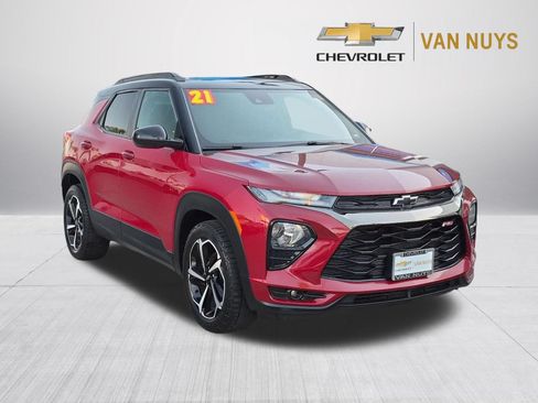 Used 2021 Chevrolet TrailBlazer RS FWD image 3