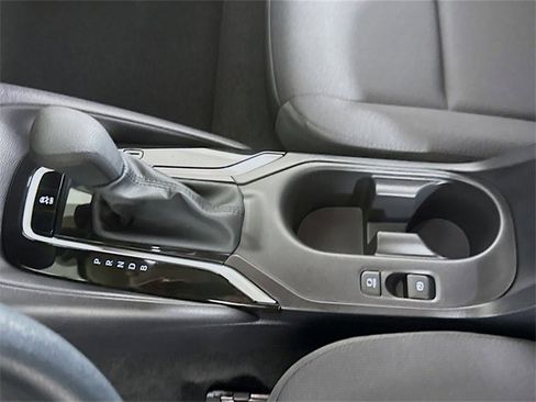 Certified 2025 Toyota Corolla LE image 18