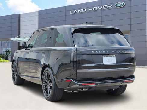 New 2026 Land Rover Range Rover Long Wheelbase SE image 4