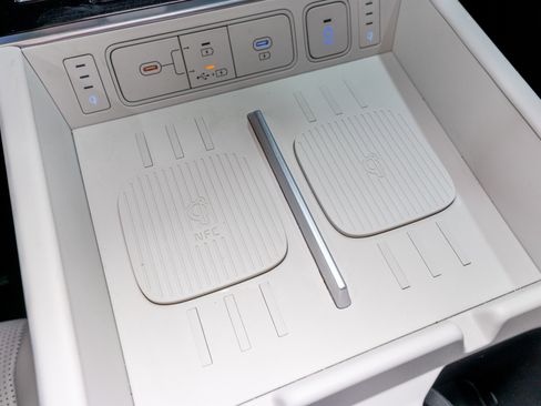 Used 2025 Hyundai Santa Fe Calligraphy image 27