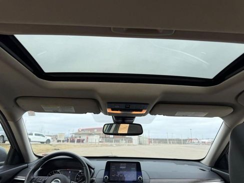 Used 2019 Nissan Altima 2.5 Platinum image 8