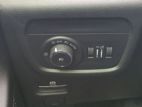 New 2025 Jeep Grand Cherokee L Limited w/ Luxury Tech Group II AWD/4WD image 22