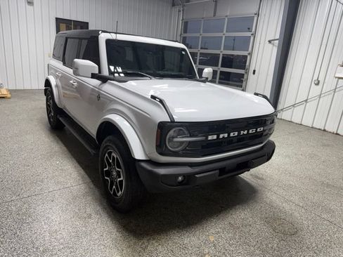 Used 2024 Ford Bronco Outer Banks AWD/4WD image 30