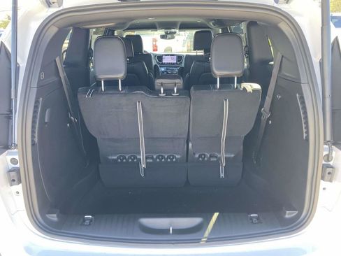 New 2026 Chrysler Pacifica Select w/ S Appearance Package image 40