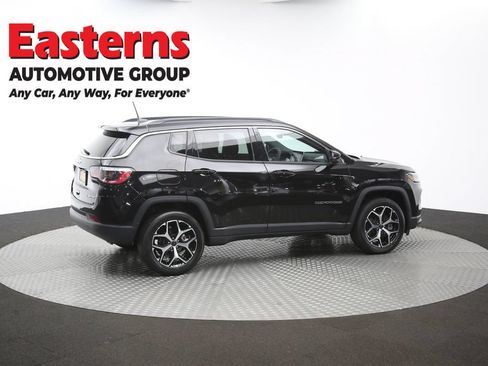Used 2025 Jeep Compass Limited AWD/4WD image 42
