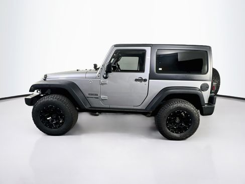Used 2018 Jeep Wrangler Sport w/ Connectivity Group AWD/4WD image 8