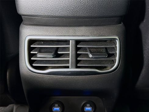 Used 2023 Hyundai Santa Fe SEL AWD/4WD image 25