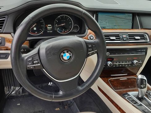 Used 2014 BMW 740Li image 17