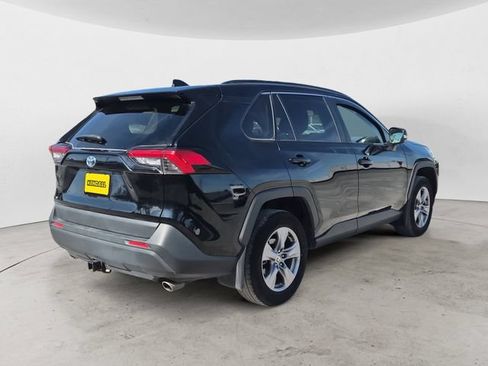 Used 2024 Toyota RAV4 XLE w/ Convenience Package AWD/4WD image 5