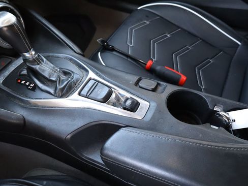 Used 2020 Chevrolet Camaro LT RWD image 23