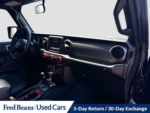 Used 2022 Jeep Gladiator Sport AWD/4WD image 31