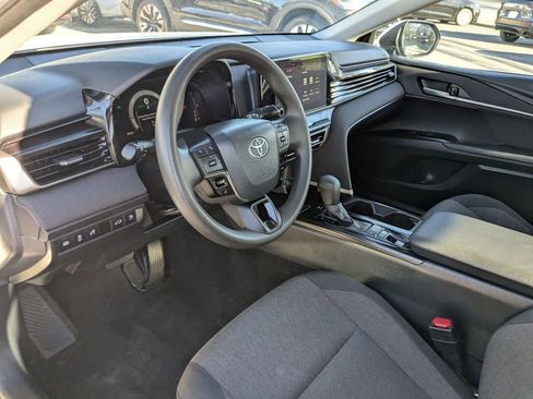 Used 2025 Toyota Camry LE image 13