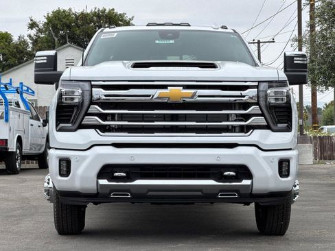 New 2026 Chevrolet Silverado 3500 High Country w/ High Country Premium Package AWD/4WD image 11