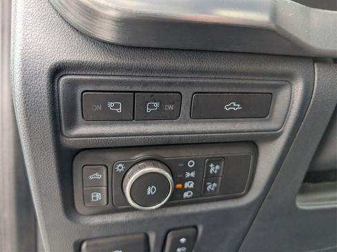 Used 2022 Ford F150 Lariat w/ Equipment Group 502A High image 39