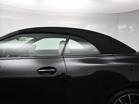 Used 2024 BMW M440i Convertible RWD image 36