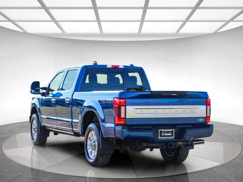 Used 2022 Ford F250 Platinum image 2