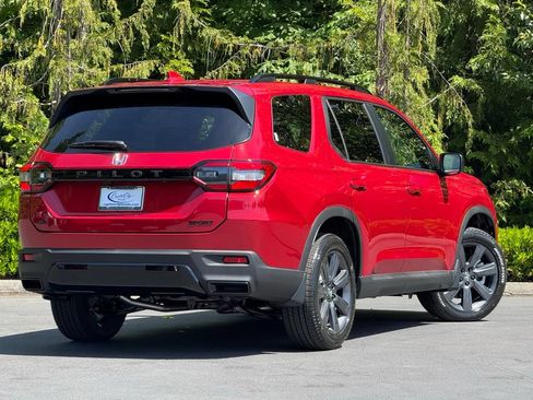 New 2026 Honda Pilot Sport image 32