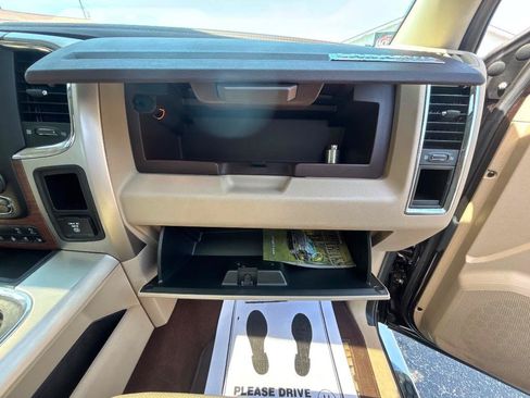 Used 2016 RAM 1500 Laramie w/ Convenience Group AWD/4WD image 36
