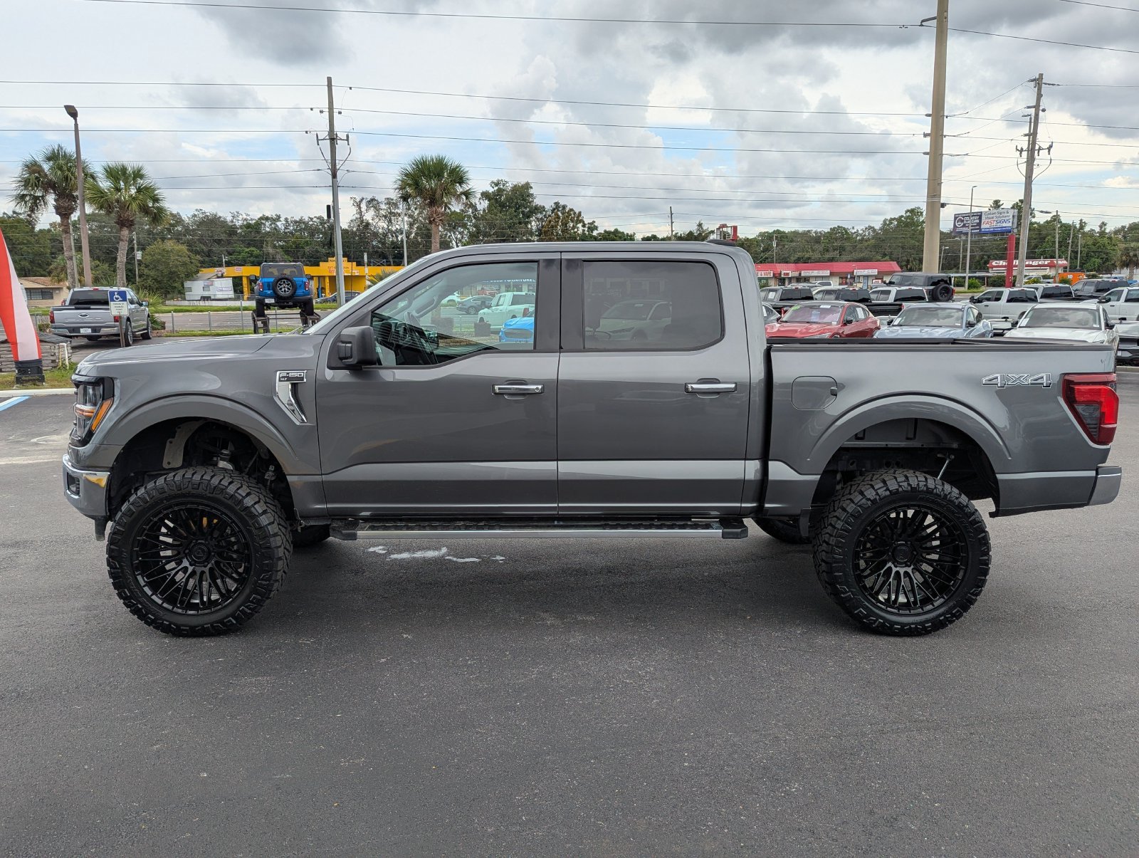 Used 2025 Ford F150 XLT w/ Equipment Group 301A Standard AWD/4WD image 7