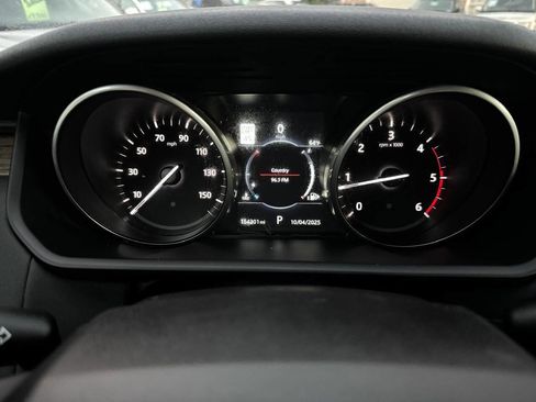 Used 2017 Land Rover Discovery HSE image 19