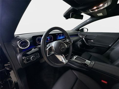 Certified 2025 Mercedes-Benz CLA 250 4MATIC image 9