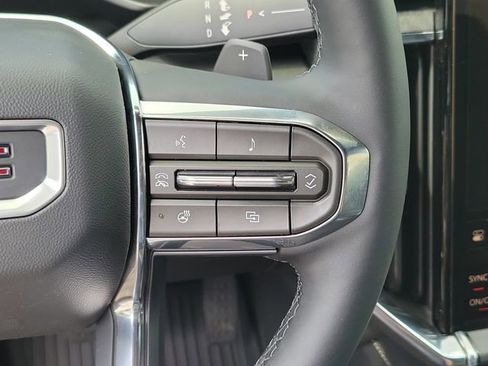 New 2026 GMC Acadia Elevation image 22