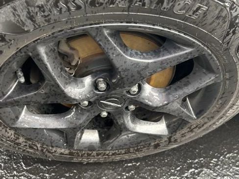 Used 2018 Chrysler Pacifica Limited image 10