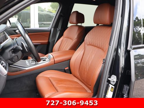 Used 2022 BMW X7 xDrive40i w/ M Sport Package AWD/4WD image 2