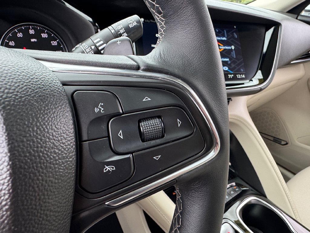 Used 2023 Buick Envision Avenir AWD/4WD image 31