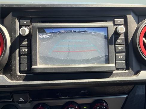Used 2017 Toyota Tacoma SR w/ Tow Package AWD/4WD image 20