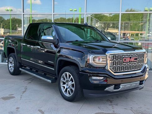 Used 2016 GMC Sierra 1500 Denali w/ Enhanced Driver Alert Package AWD/4WD image 2