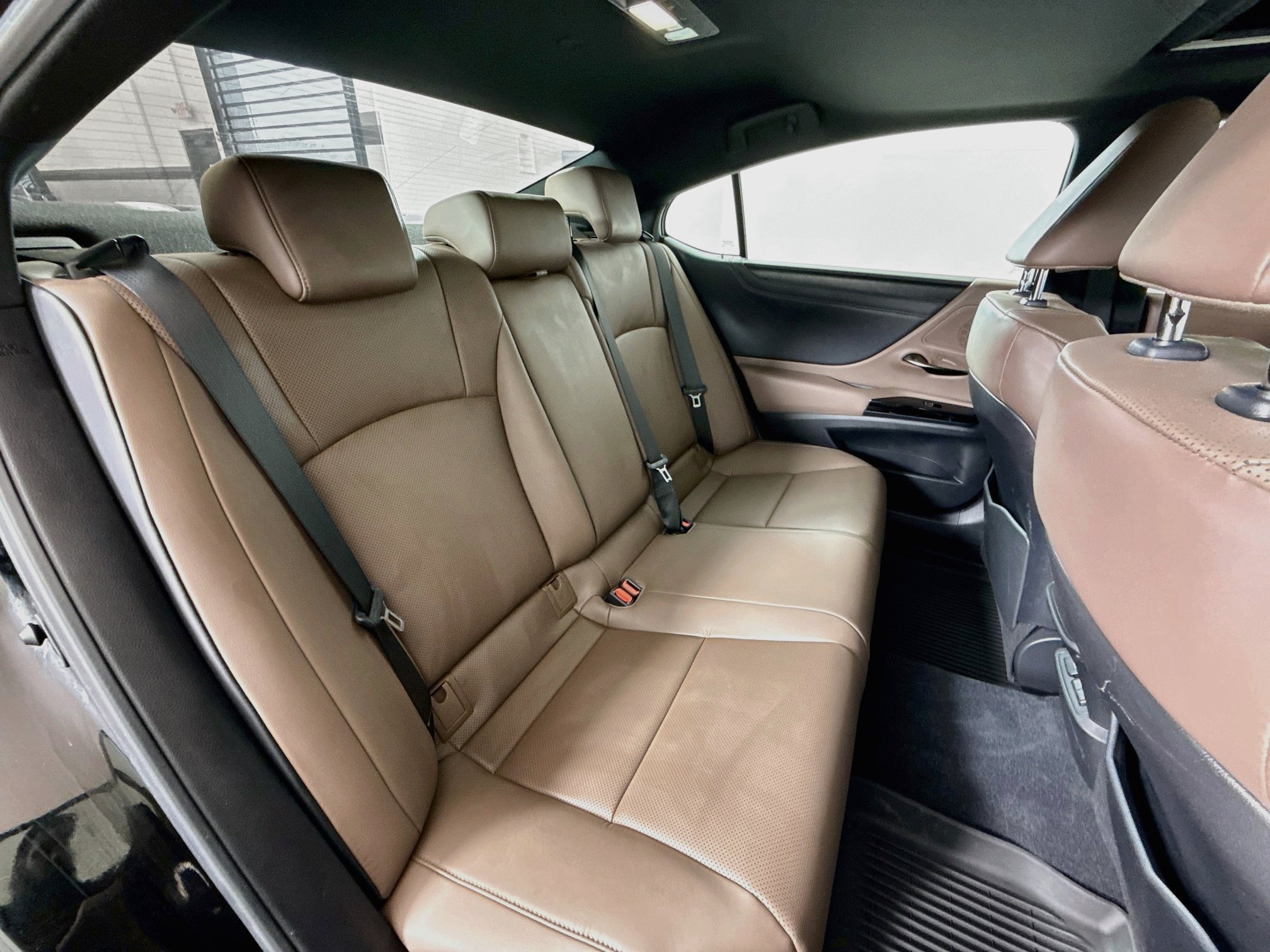 Used 2024 Lexus ES 350 w/ Premium Package FWD image 27