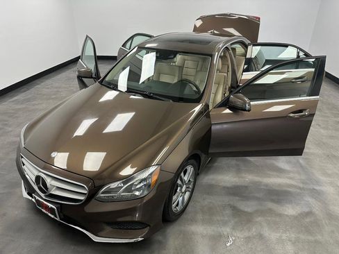 Used 2014 Mercedes-Benz E 350 4MATIC Sedan image 22