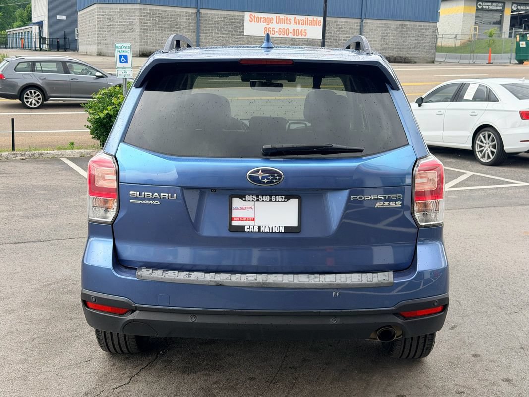 Used 2017 Subaru Forester 2.5i Touring AWD/4WD image 5