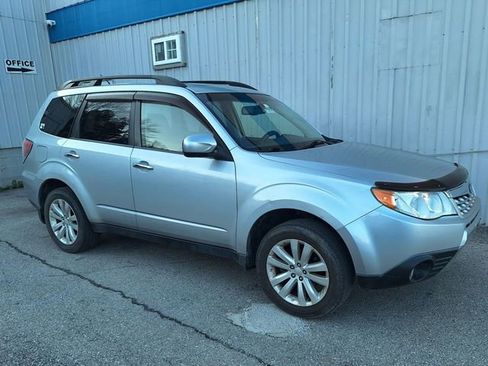 Used 2013 Subaru Forester 2.5X Limited image 5
