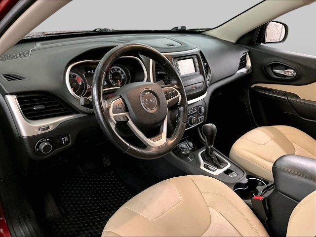 Used 2016 Jeep Cherokee Sport w/ Cold Weather Group AWD/4WD image 12
