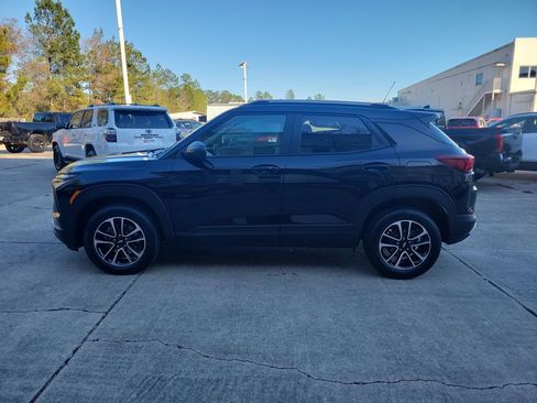 Used 2026 Chevrolet TrailBlazer LT w/ Convenience Package image 2